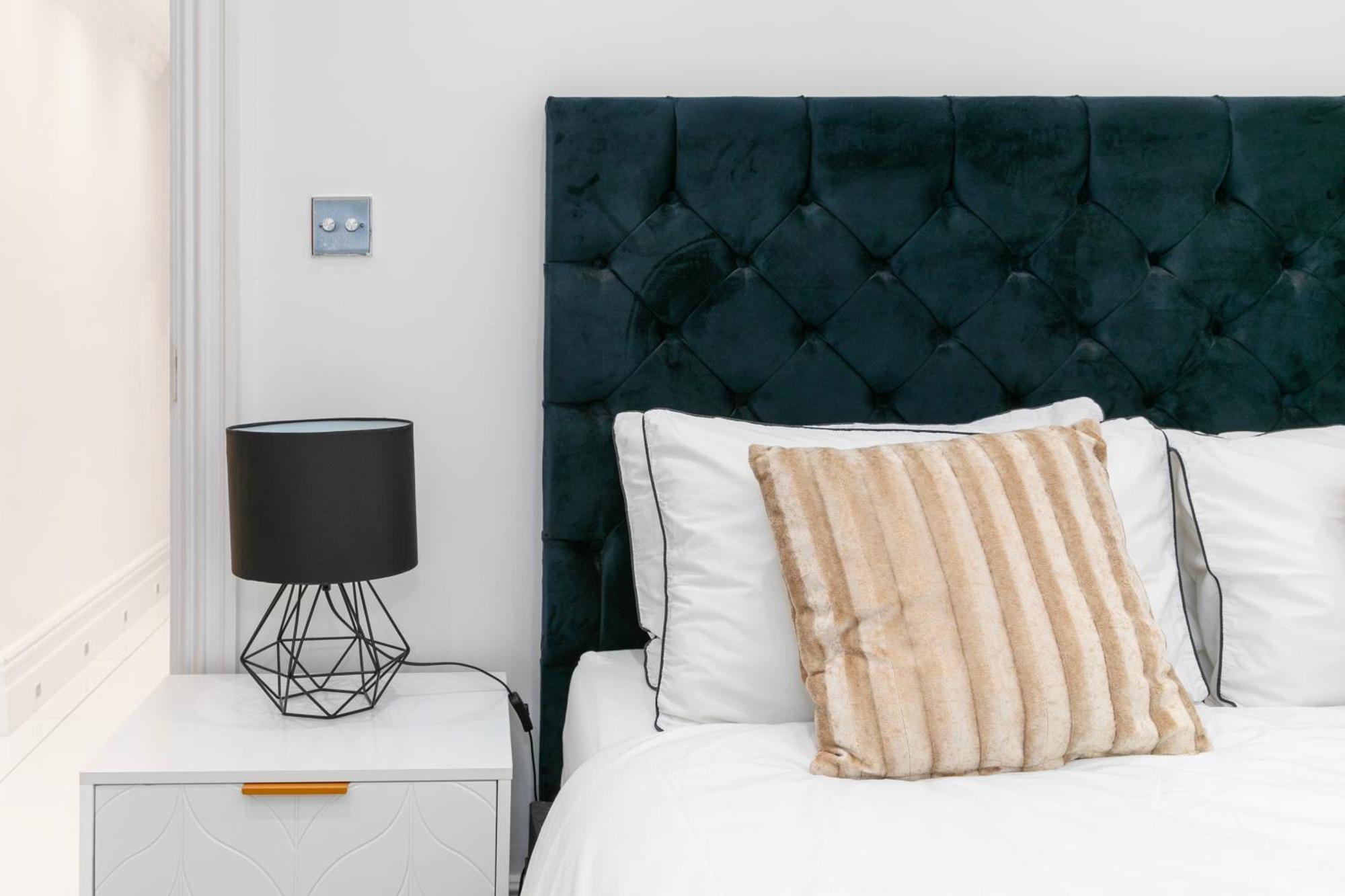 Elegant 2 Bed Garden Flat, London, Paddington! Apartman Kültér fotó